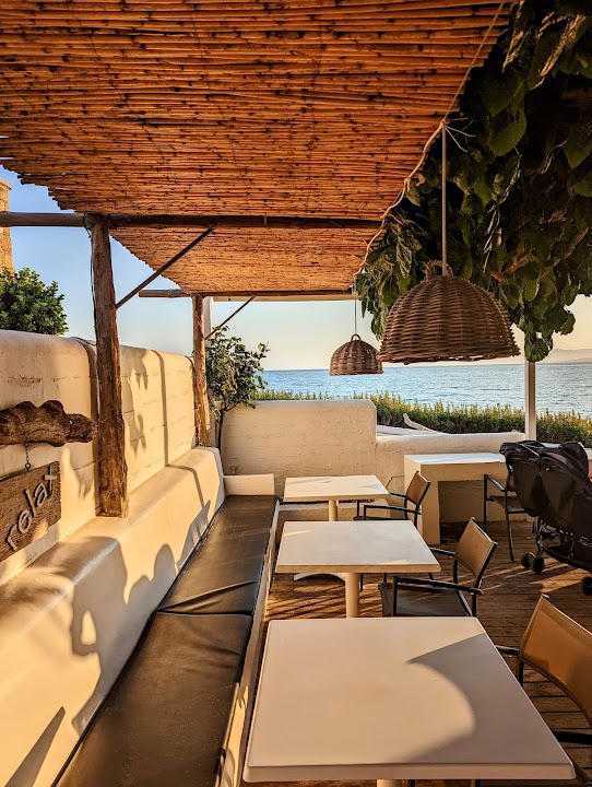 Lee Beach Bar