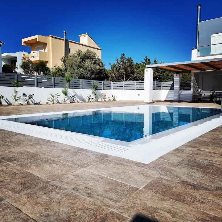 Watch our South Beach Villas review
