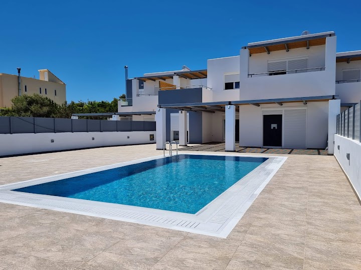 Watch our South Beach Villas review