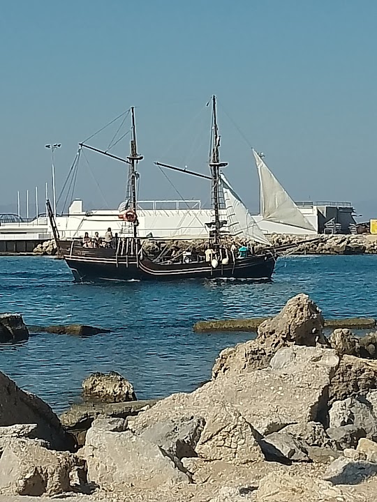 Rhodes Town Port