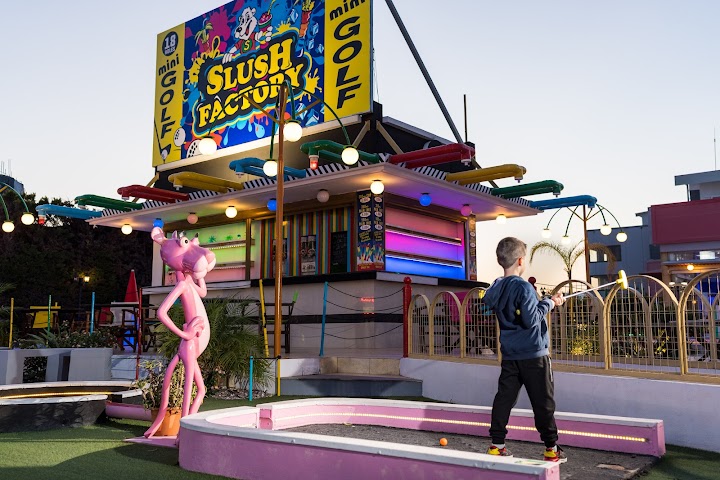 Watch our Skypark entertainment center review