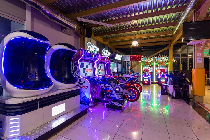 Watch our Skypark entertainment center review