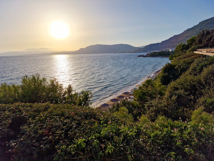 Watch our Philosophia Beach Restaurant review