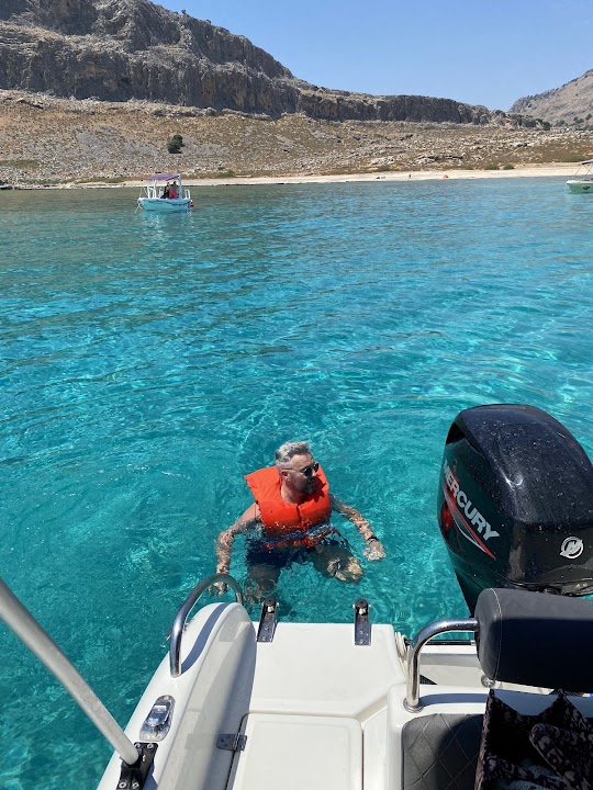 Watch our Navarone Bay review