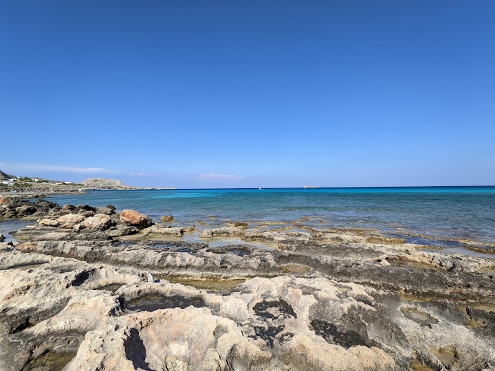 Watch our Navarone Bay review