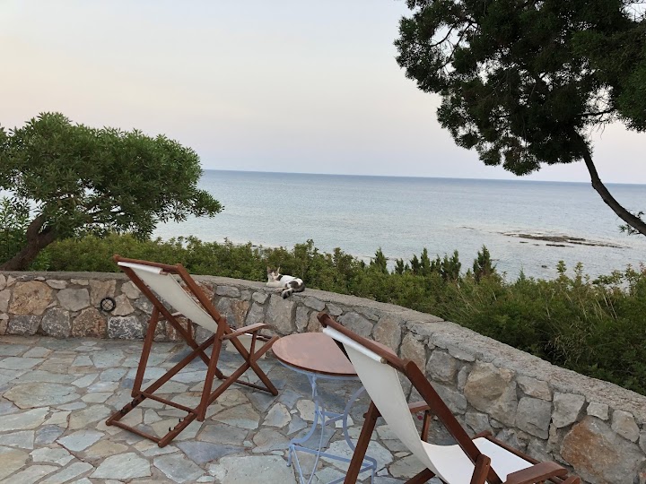 Paraktio Beach Apartments