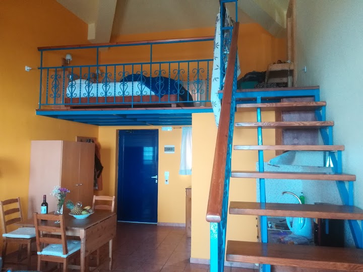 Paraktio Beach Apartments