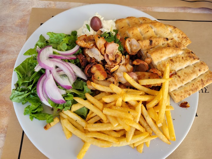 Taverna Periklis. Traditional greek restaurant